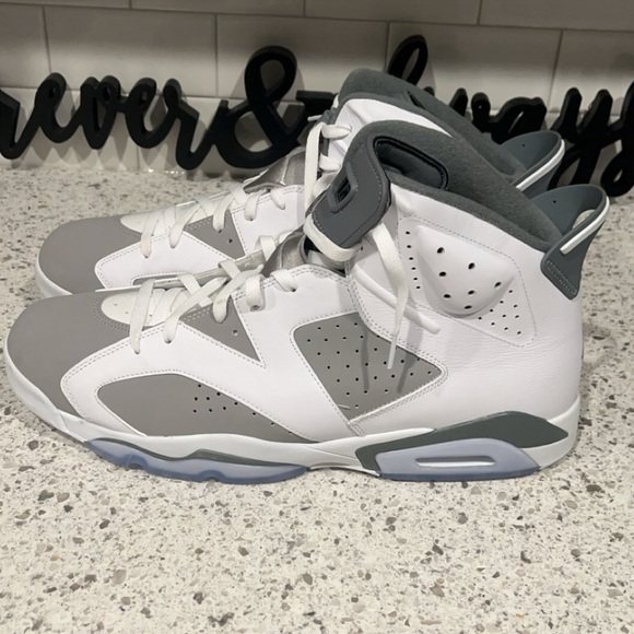 Here is a pair of Jordan retro 6s cool grey! They are size 18. - Picture 2 of 10